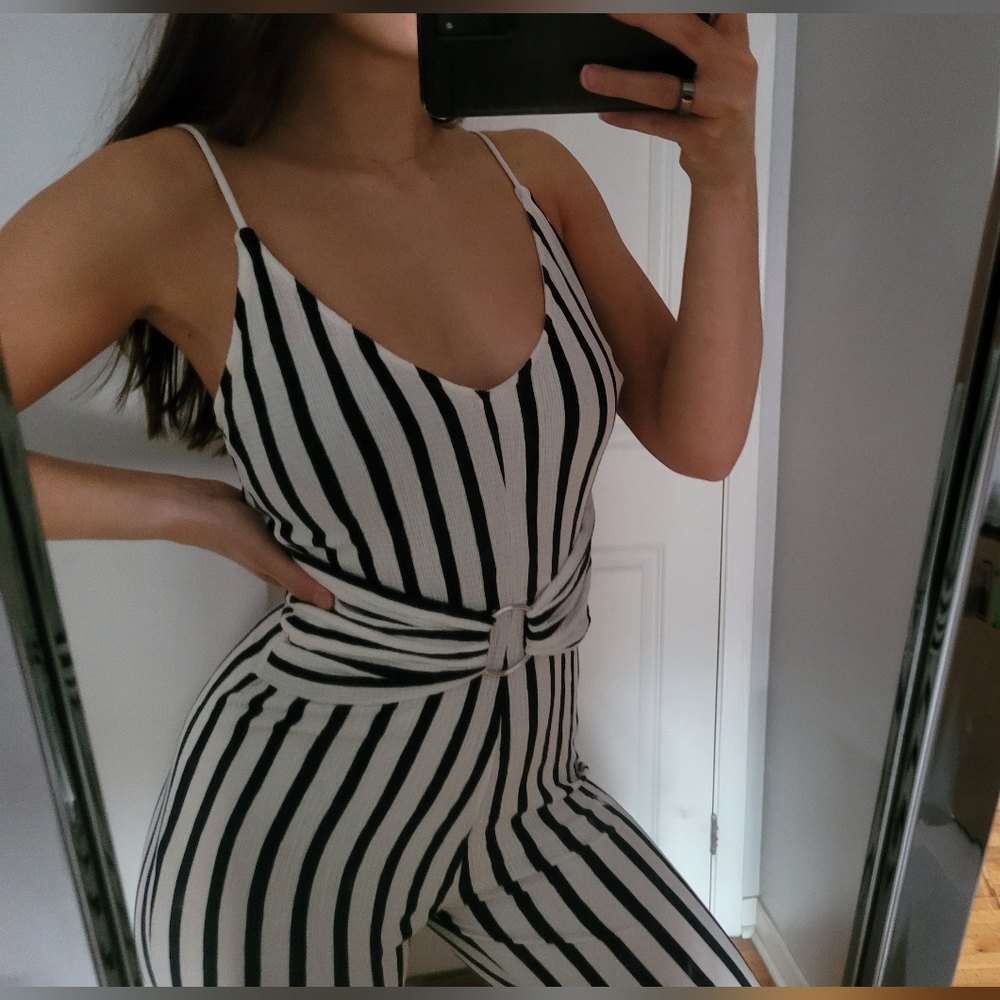 Jumpsuit - Picture 3 of 4